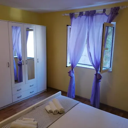 Cannela Oasis Apartman Zavalatica